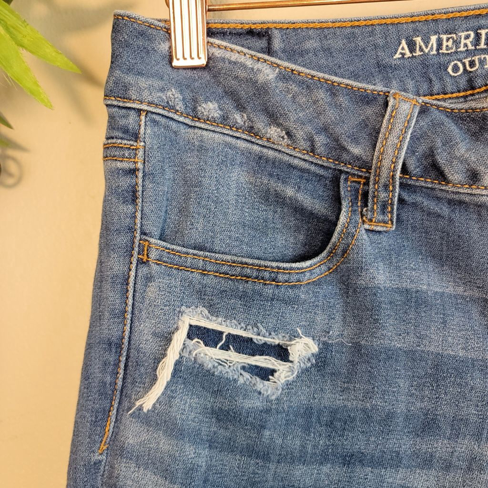 American Eagle Super Low Rise Jegging Distressed Step Hem Skinny AE 8 Jeans - Picture 3 of 14